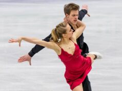 Фигуристку Викторию Синицыну госпитализировали с раной на ноге