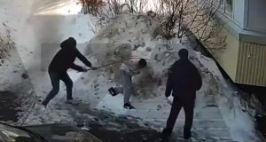 В Уфе мужчина забил металлическим прутом прохожего, которого принял за педофила!