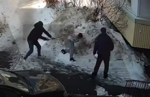 В Уфе мужчина забил металлическим прутом прохожего, которого принял за педофила!