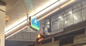 В Москве 14-летний зацепер сгорел заживо на крыше электрички.