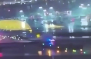 СМИ сообщают о жестком столкновении самолёта с пожарной машиной в аэропорту Нью-Йорка