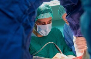 Хирургическая операция - РИА Новости, 1920, 26.03.2026