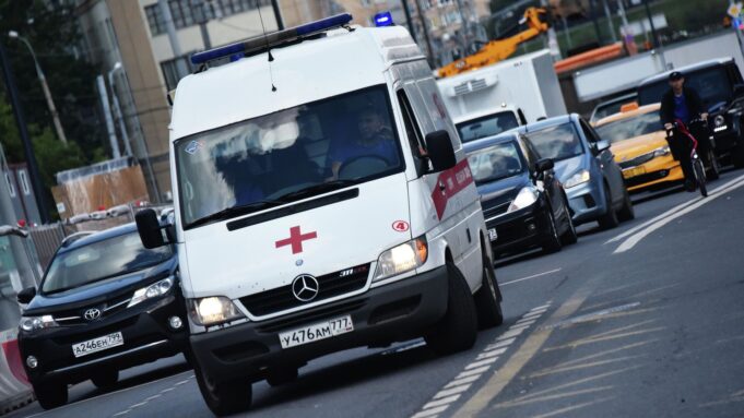 Автомобиль скорой медицинской помощи - РИА Новости, 1920, 27.03.2026