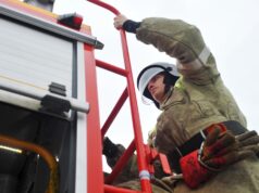 ВСУ нанесли удары по магазинам в двух населенных пунктах Херсонской области Сотрудник пожарной части - РИА Новости, 1920, 30.03.2026