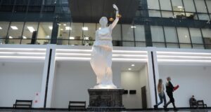 Скульптура богини Фемиды - РИА Новости, 1920, 27.03.2026