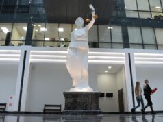 Скульптура богини Фемиды - РИА Новости, 1920, 28.03.2026