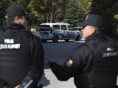 Турку, ограбившему ювелирный и скрывшемуся на осле, грозит до 16 лет тюрьмы Турецкие полицейские - РИА Новости, 1920, 20.03.2026