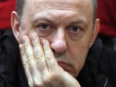 Бывший заместитель главы Росприроднадзора Олег Митволь во время заседания Железнодорожного районного суда в Красноярске - РИА Новости, 1920, 24.03.2026