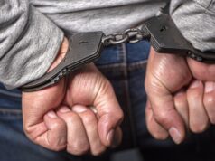 Руки в наручниках - РИА Новости, 1920, 26.03.2026