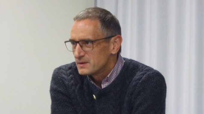 Суд заочно приговорил журналиста-иноагента Сергея Медведева к 11,5 года колонии Сергей Медведев* - РИА Новости, 1920, 27.03.2026