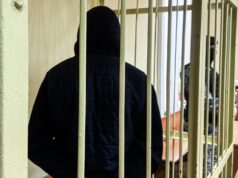 Обвиняемых в похищении девочки в Смоленске доставили в суд - РИА Новости, 1920, 18.03.2026