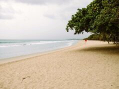 Пляж в Куте на острове Бали в Индонезии - РИА Новости, 1920, 25.03.2026