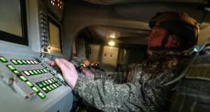 Военнослужащий экипажа ЗРК Бук-М3