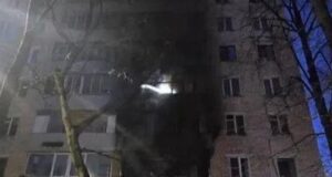 Пожар в девятиэтажном жилом доме в центре Москвы - РИА Новости, 1920, 23.03.2026