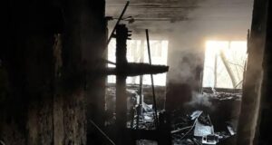 Последствия пожара в девятиэтажном жилом доме в центре Москвы - РИА Новости, 1920, 24.03.2026