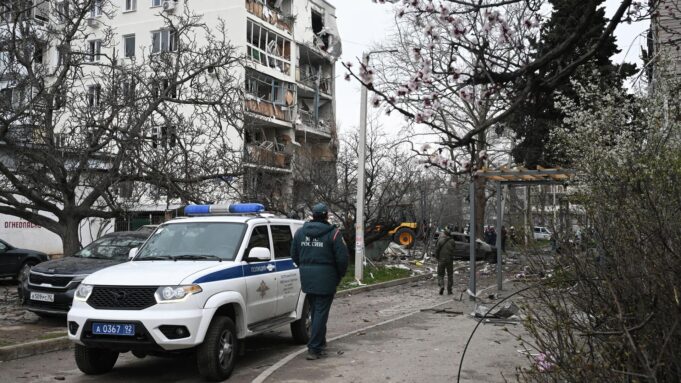 Взрыв в жилом доме в Севастополе - РИА Новости, 1920, 24.03.2026