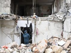 В поврежденных взрывом домах в Севастополе начали восстановительные работы Последствия взрыва в жилом доме в Севастополе - РИА Новости, 1920, 25.03.2026