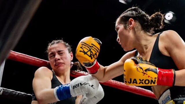 Эпизод проигранного боя боксерши Исис Сио - РИА Новости, 1920, 26.03.2026