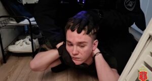 Задержание одного из пособников украинских мошенников в Петербурге - РИА Новости, 1920, 27.03.2026