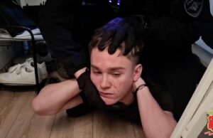 Задержание одного из пособников украинских мошенников в Петербурге - РИА Новости, 1920, 27.03.2026