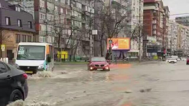 Последствия обильных осадков в Махачкале - РИА Новости, 1920, 28.03.2026