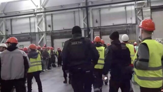 Рейд по выявлению нелегалов в Петербурге - РИА Новости, 1920, 28.03.2026