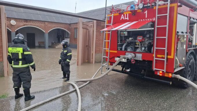 Ликвидация последствия прохождения сильных ливней в Чеченской республике - РИА Новости, 1920, 29.03.2026