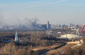 Дым от пожара на северо-западе Москвы - РИА Новости, 1920, 30.03.2026