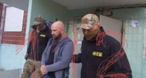 Задержан замминистра строительства и ЖКХ Ярославской области за получение взятки.