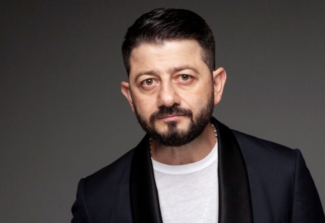 Продакшн Михаила Галустяна потерял свыше одного миллиона рублей. Гендиректора студии развели мошенни