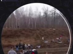 В распоряжении появились первые кадры с места схода вагонов в Ульяновской области.