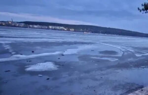 Трое детей провалились под лёд на пруду в Свердловской области, один погиб. Прокуратура начала проверку. Трое детей провалились под лёд на пруду в Свердловской области, один погиб. Прокуратура начала прове