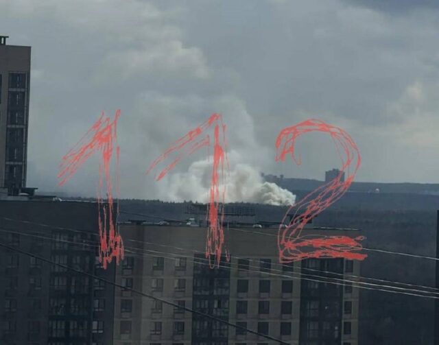 Горит крыша Московского высшего общевойскового командного училища.