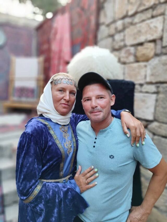 Мужчина перепутал газ с тормозом и насмерть задавил жену в Ленобласти.