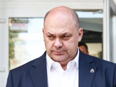 Бывшего губернатора Курской области Смирнова приговорили к 14 годам колонии. Бывшего губернатора Курской области Смирнова приговорили к 14 годам колонии.