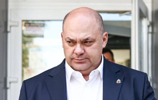 Бывшего губернатора Курской области Смирнова приговорили к 14 годам колонии.