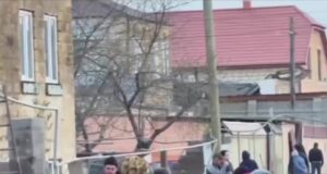 Шесть человек, в том числе два ребенка погибли в результате наводнения в Дагестане. Шесть человек, в том числе два ребенка погибли в результате наводнения в Дагестане.