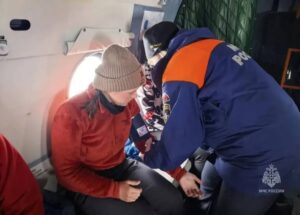 На кадрах спасение пропавших туристов на Камчатке. Двое человек погибли, ещё пять найдены с сильным