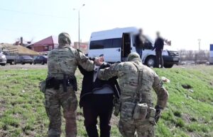Задержаны еще трое боевиков из банды Шамиля Басаева и Эмира Хаттаба, которые участвовали в нападении на Дагестан и печал Задержаны еще трое боевиков из банды Шамиля Басаева и Эмира Хаттаба, которые участвовали в нападении