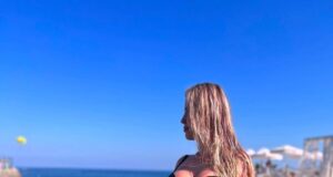 — Кальян на куличе заказывали?