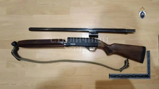 Мужчина застрелил собственного сына в центре Москвы. Мужчина застрелил собственного сына в центре Москвы.