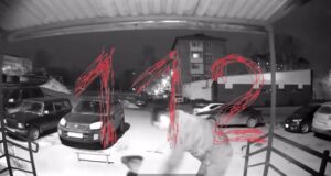 Неадекват избил подростка рожком для обуви в Красноярском крае.