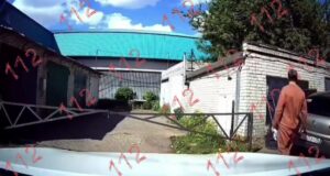 Дай-ка я тебя щас со «Зверобоем» познакомлю. Познакомить?!