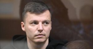 Брат Артема Чекалина рассказал , что дети Артема плакали после вынесения сурового приговора их отцу.