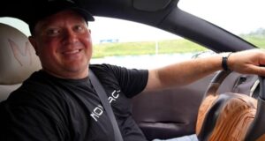 Новосибирский Илон Маск уже семь лет обещает показать российский ответ «Тесле». Теперь его проект об