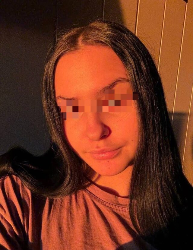 Студентка умерла во время волейбольного турнира в костромском университете.