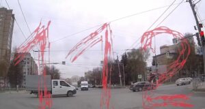 Машина скорой помощи столкнулась с грузовиком во Владимире.