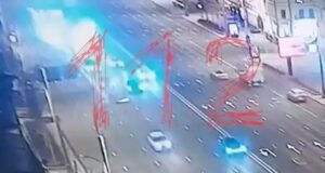 публикует момент аварии на Садовом кольце. Два человека погибли.