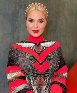 На певиц Зару и Пелагею подали в суд.