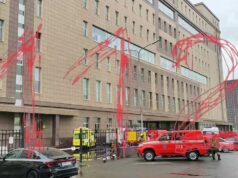 Двоих пострадавших, включая сотрудника Синергии, госпитализировали после разлива хлорки в фитнес-клу